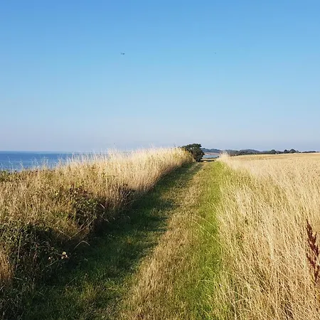 Panoramic Sea View In An Idyllic Landscape בית נופש